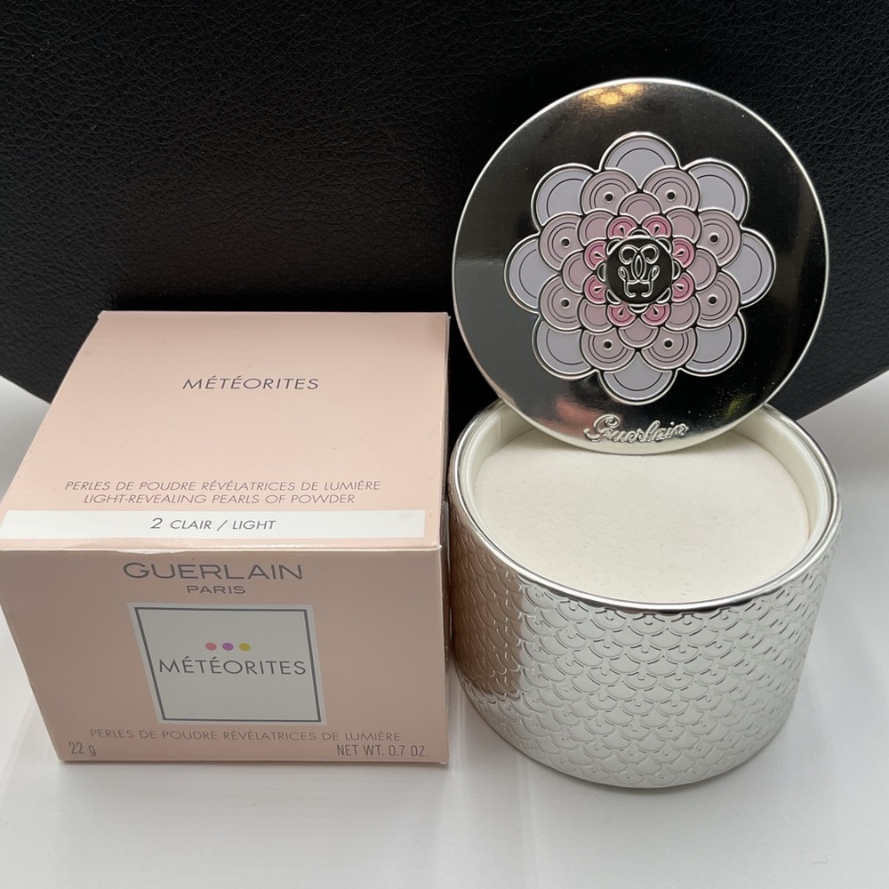 💕HOST PICK💕 Guerlain Light Reflecting Pearls of Powder 2 Clair/Light BNIB & Rare - Picture 13 of 16